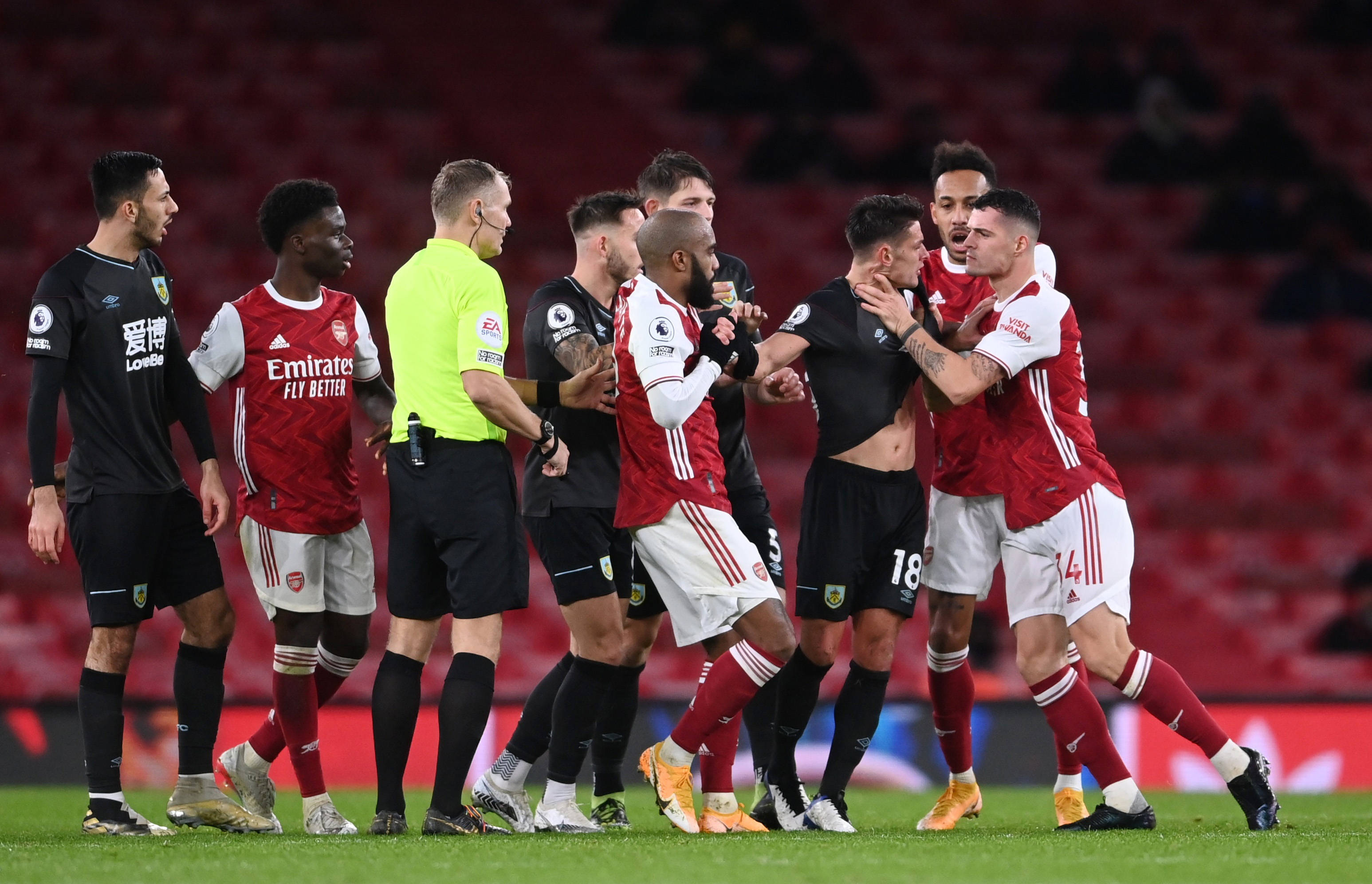 更加谨慎 更加谨慎